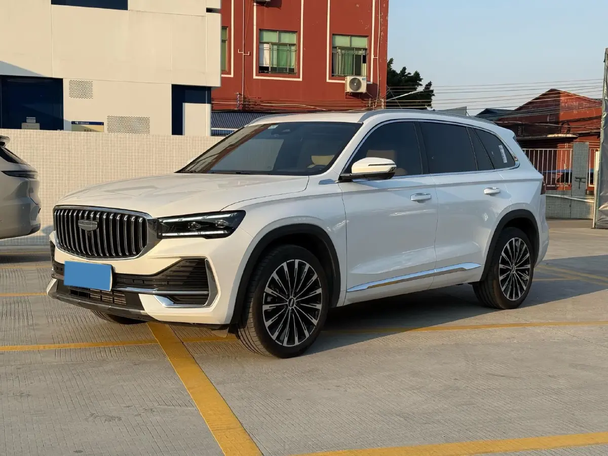 2025 Geely Monjaro 2.0T 238HP L4 8AT