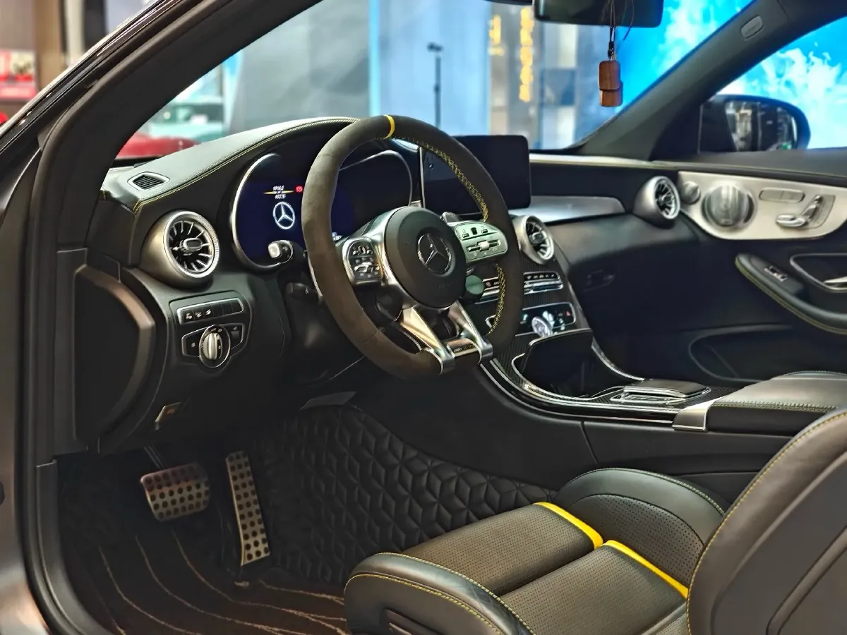 2021 Mercedes-Benz C AMG 4.0T 476HP V8 9AT,autocango,china used car exporter,china ev exporter,chinese used car exporter,chinese used ev exporter