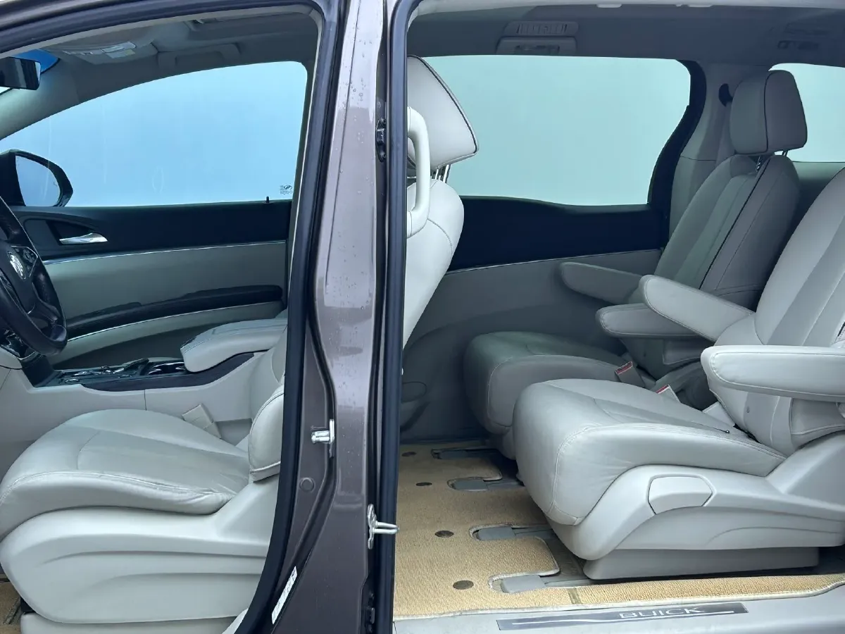 2021 Buick GL8 2.0T 237HP L4 9AT,autocango,china used car exporter,china ev exporter,chinese used car exporter,chinese used ev exporter