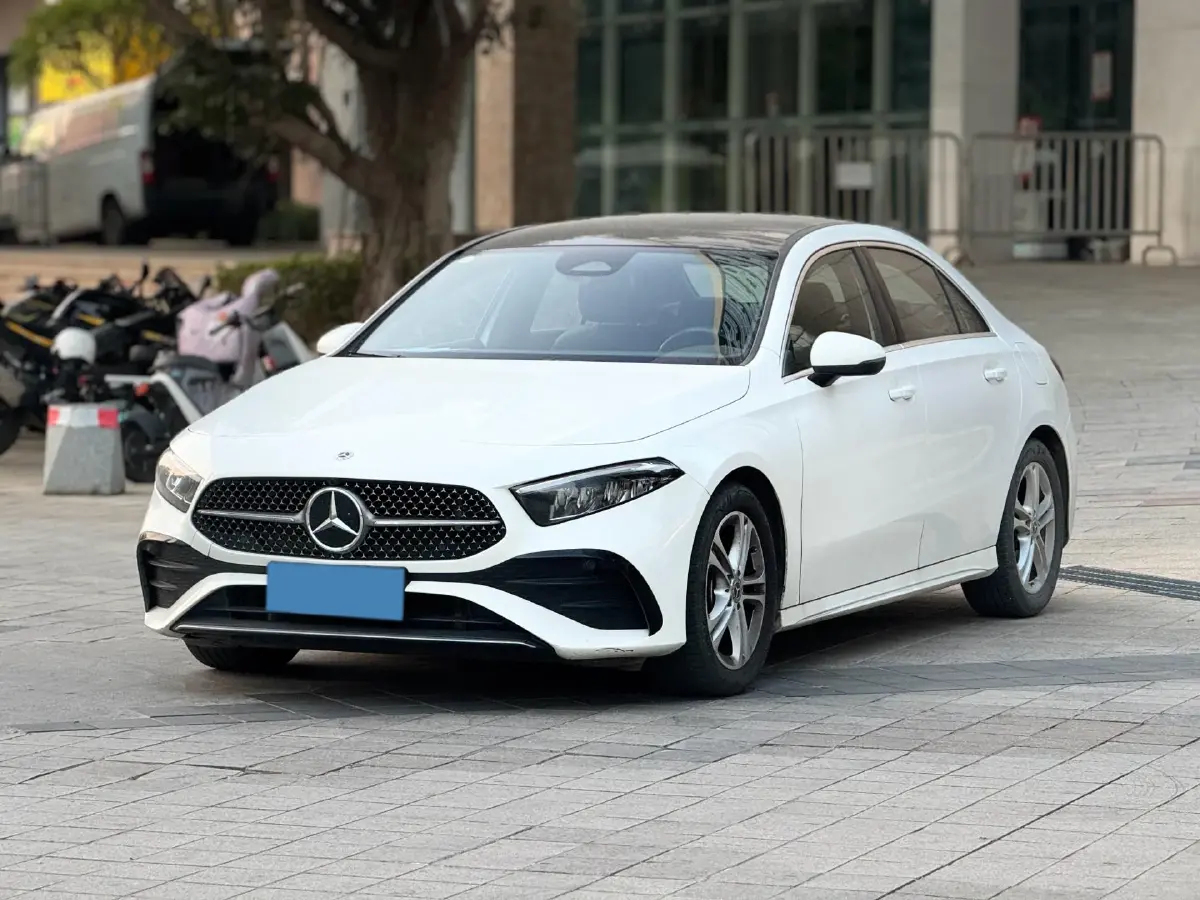 2023 Mercedes-Benz A Class 1.3T 136HP L4 7DCT