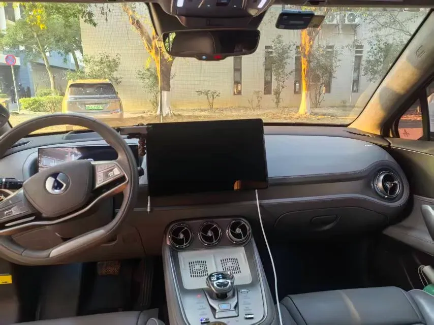 2023 Denza N8 1.5T 139HP L4 E-CVT PHEV 45.8KWH,autocango,china used car exporter,china ev exporter,chinese used car exporter,chinese used ev exporter