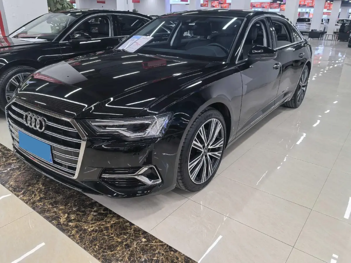 2023 Audi A6L 2.0T 190HP L4 7DCT