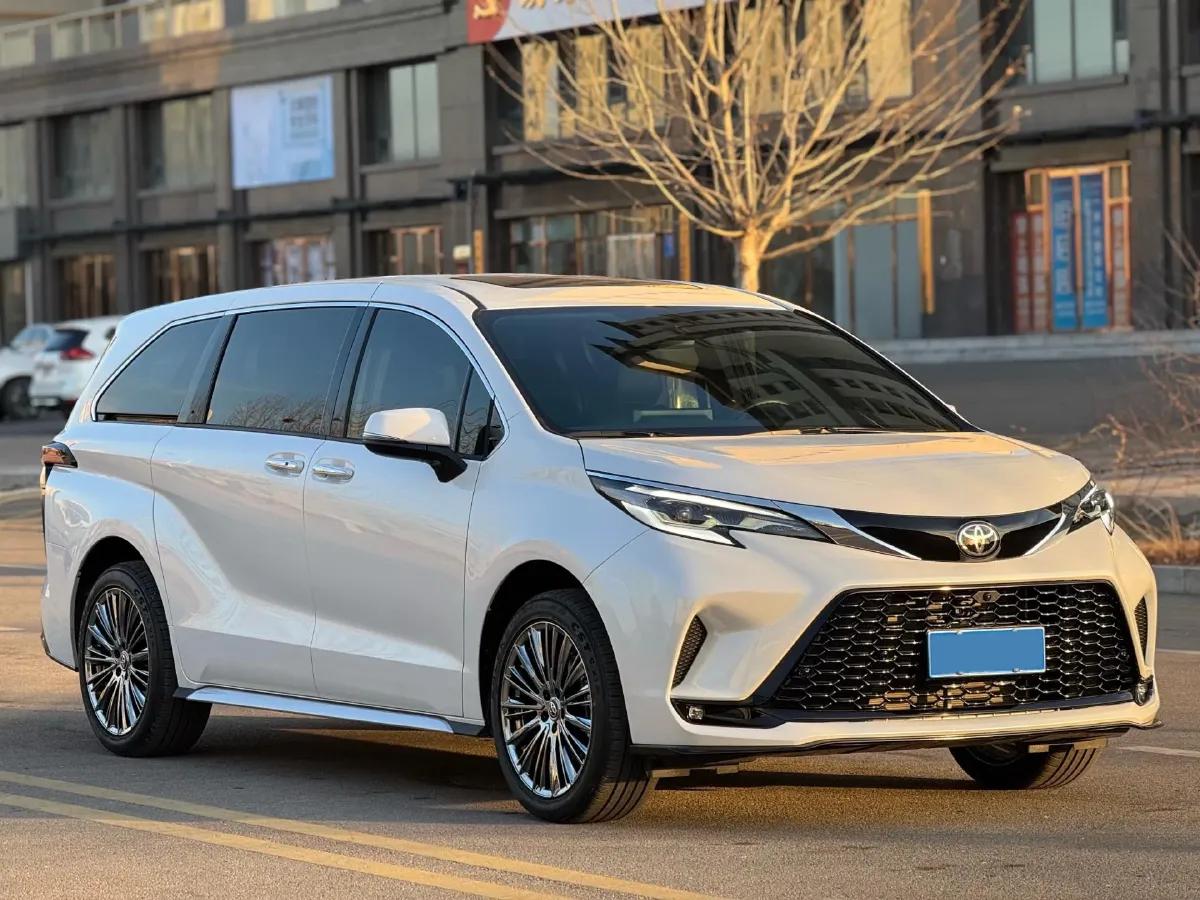 2026 Toyota Granvia 2.5L 189HP L4 E-CVT Hybrid,autocango,china used car exporter,china ev exporter,chinese used car exporter,chinese used ev exporter