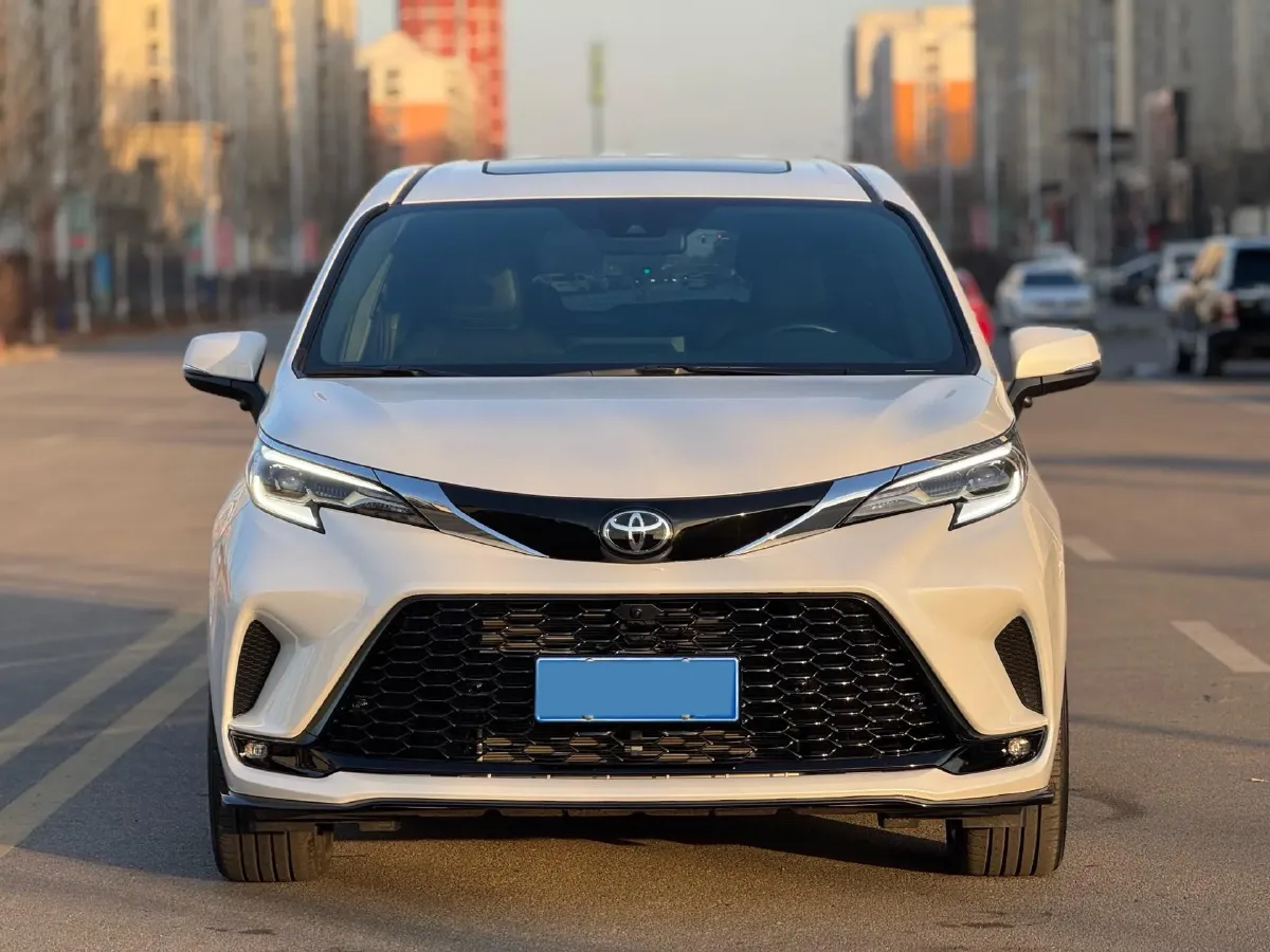 2026 Toyota Granvia 2.5L 189HP L4 E-CVT Hybrid,autocango,china used car exporter,china ev exporter,chinese used car exporter,chinese used ev exporter