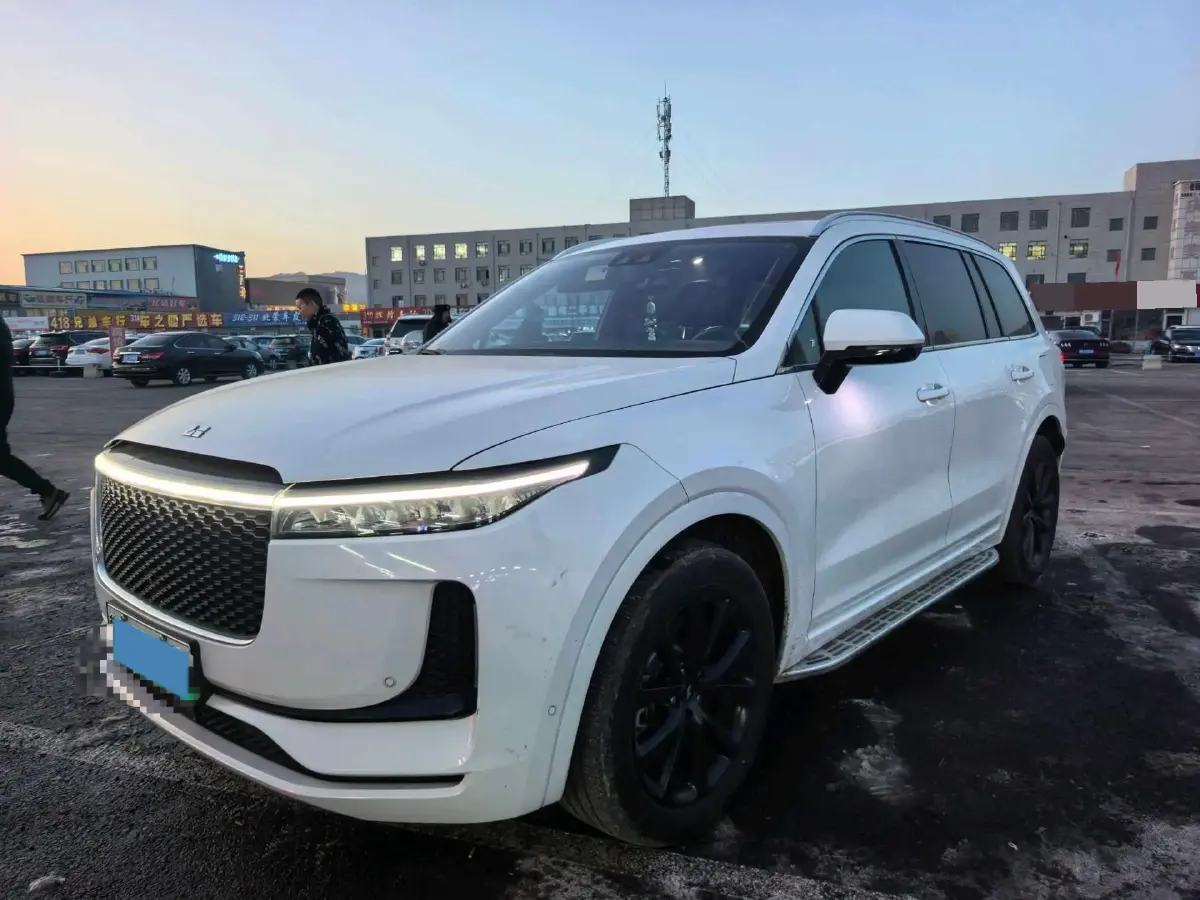 2020 Li ONE Range Extended 131HP REEV 40.5KWH