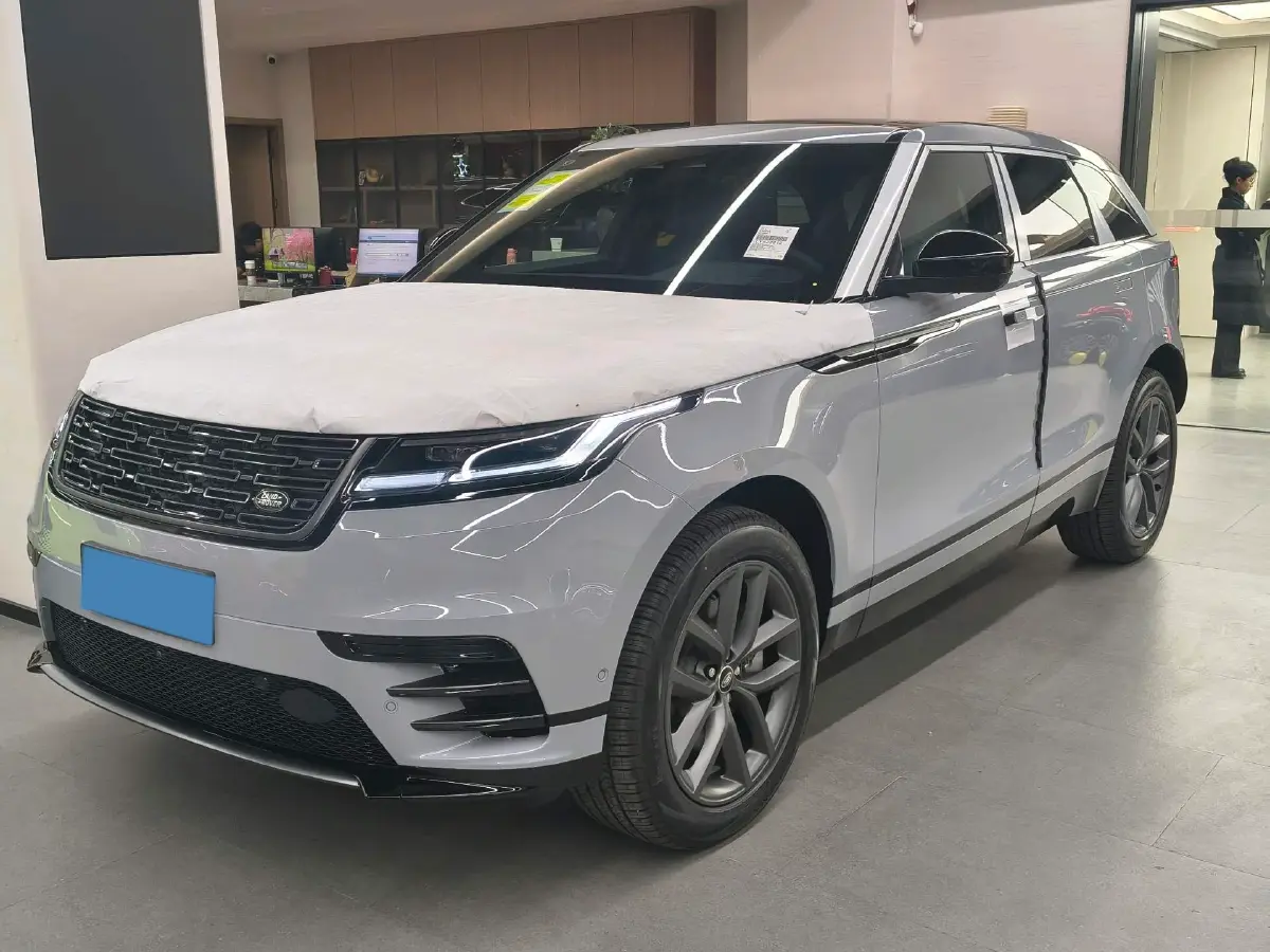 2026 Land Rover Range Rover Velar 2.0T 250HP L4 8AT