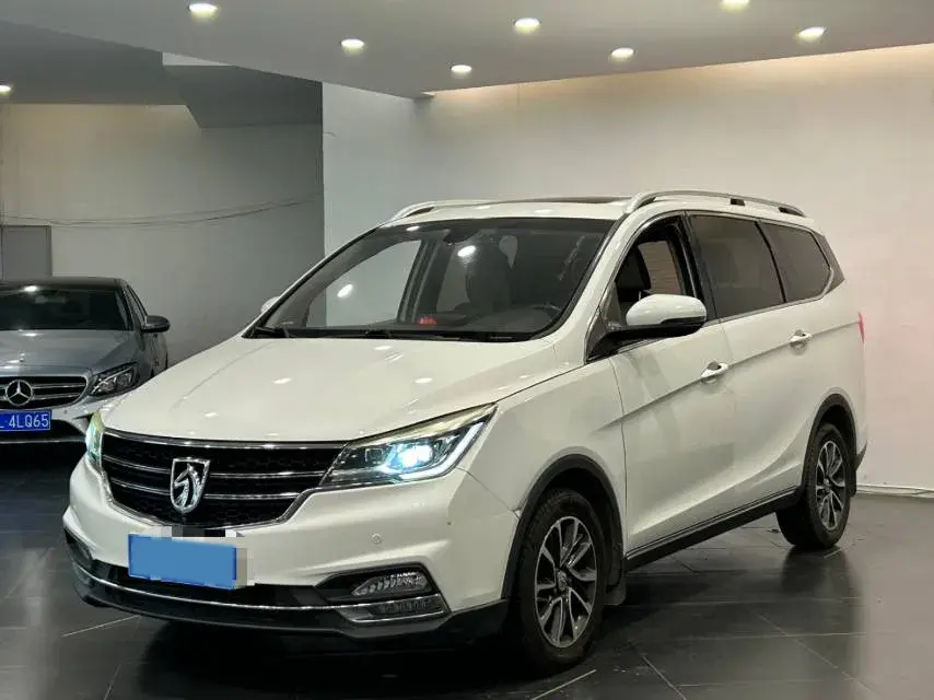 2017 BaoJun 730 1.5T 150HP L4 6DCT