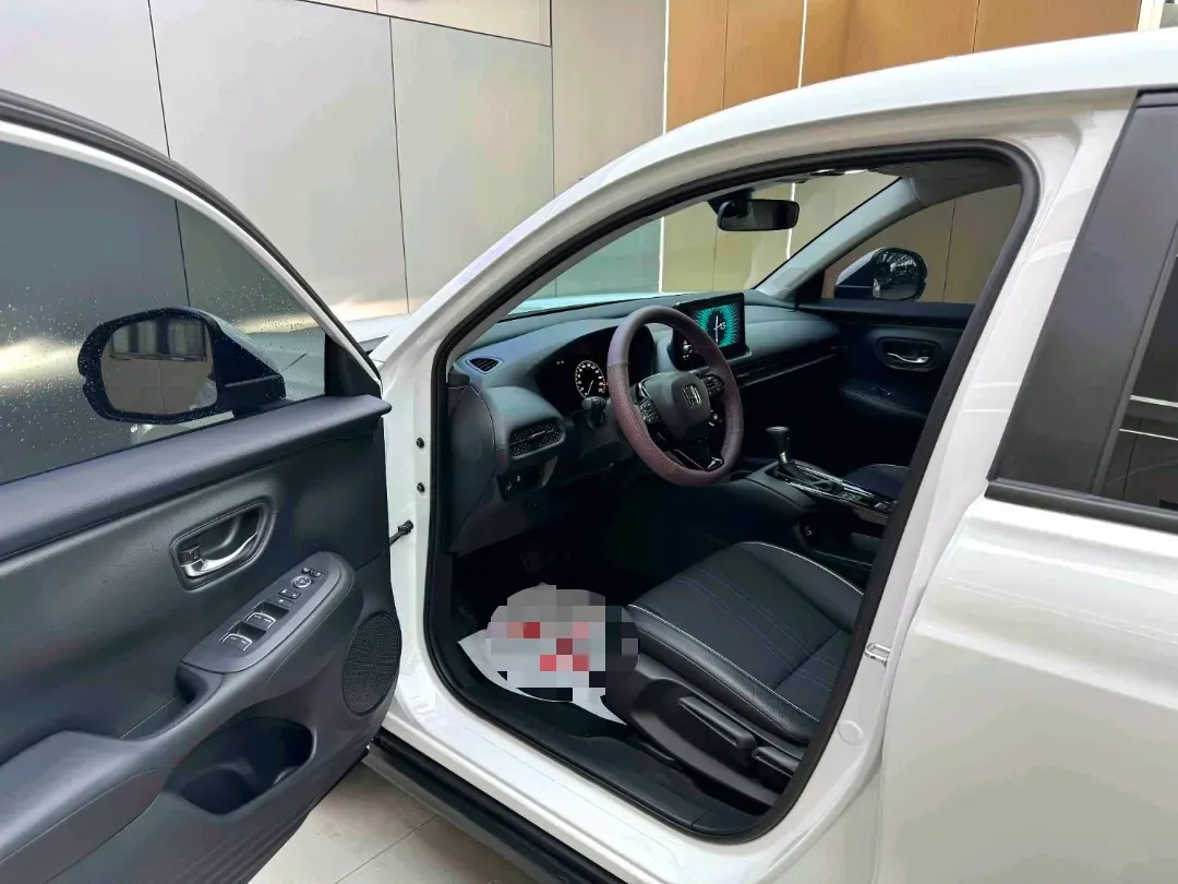 2023 Honda HR-V 1.5T 182HP L4 CVT,autocango,china used car exporter,china ev exporter,chinese used car exporter,chinese used ev exporter