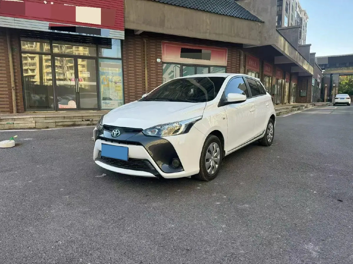 2017 Toyota Yaris L 1.5L 107HP L4 CVT