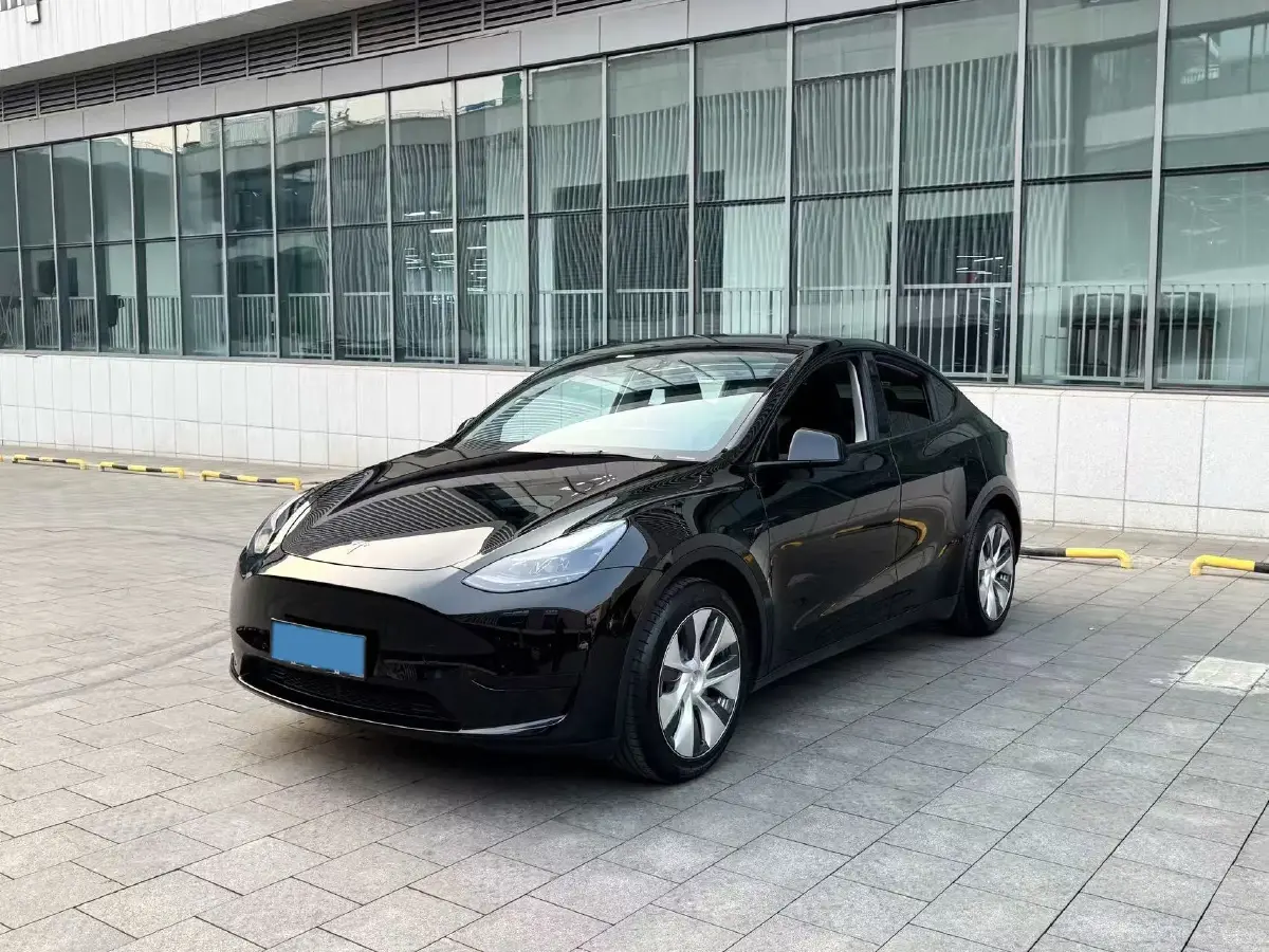 2022 Tesla Model Y BEV 60KWH