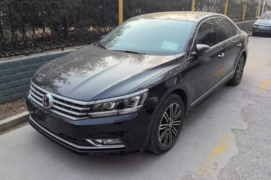 2017 Volkswagen Passat 1.8T 180HP L4 7DCT