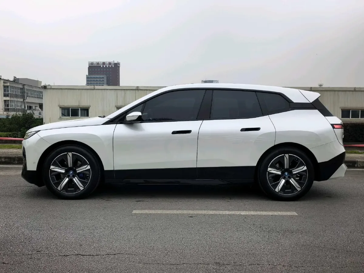 2023 BMW iX BEV 111.5KWH,autocango,china used car exporter,china ev exporter,chinese used car exporter,chinese used ev exporter