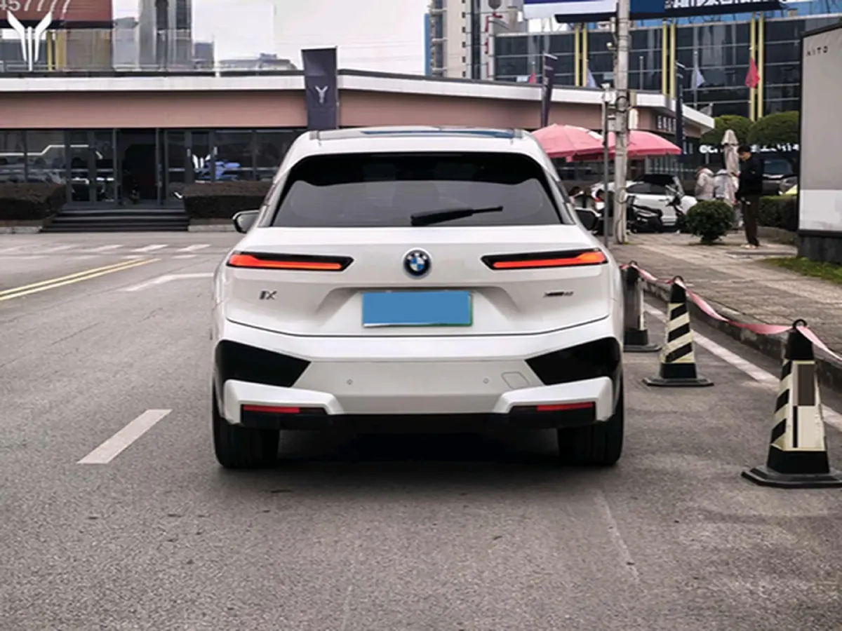 2023 BMW iX BEV 111.5KWH,autocango,china used car exporter,china ev exporter,chinese used car exporter,chinese used ev exporter