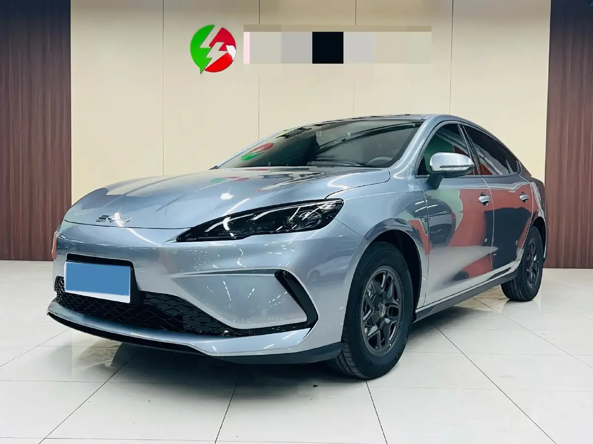 2025 BYD Seal05 DM-i 1.5L 101HP L4 E-CVT PHEV 7.68KWH