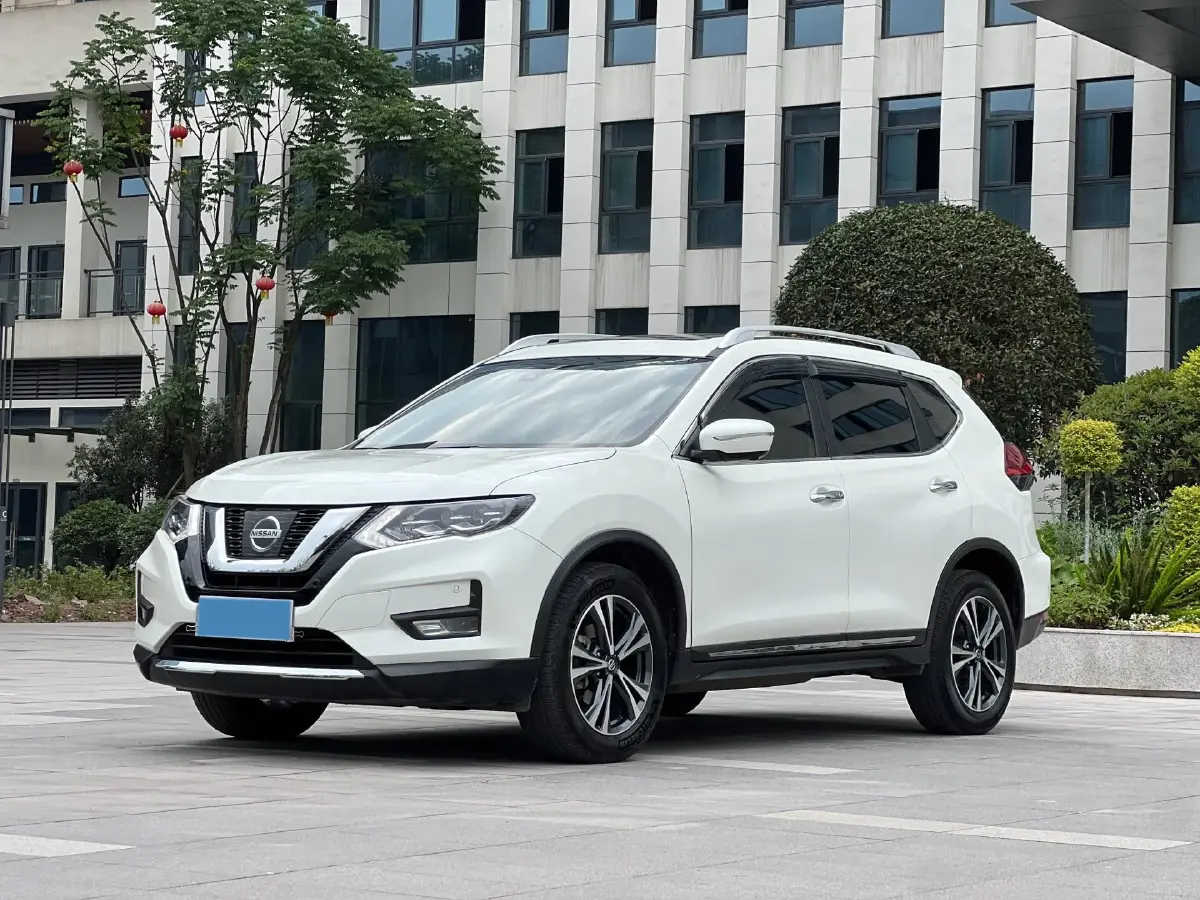 2020 Nissan X-Trail 2.5L 186HP L4 CVT