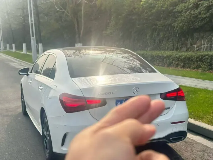 2023 Mercedes-Benz A Class 1.3T 163HP L4 7DCT,autocango,china used car exporter,china ev exporter,chinese used car exporter,chinese used ev exporter