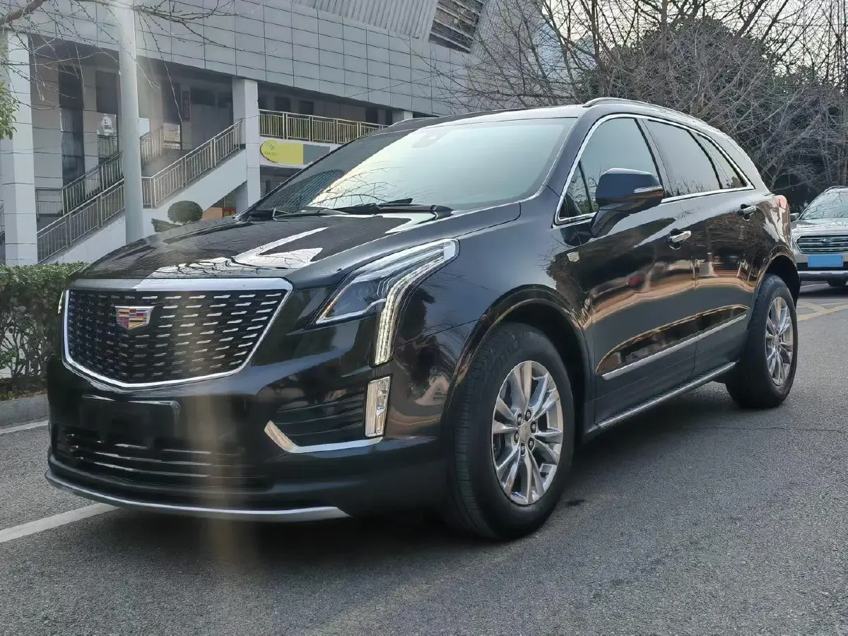 2022 Cadillac XT5 2.0T 237HP L4 9AT