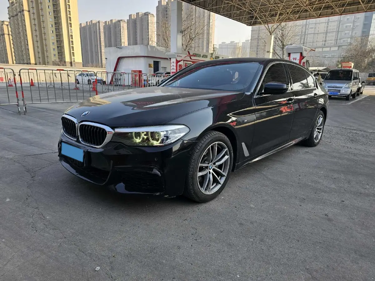 2020 BMW 5 Series 2.0T 184HP L4 8AT