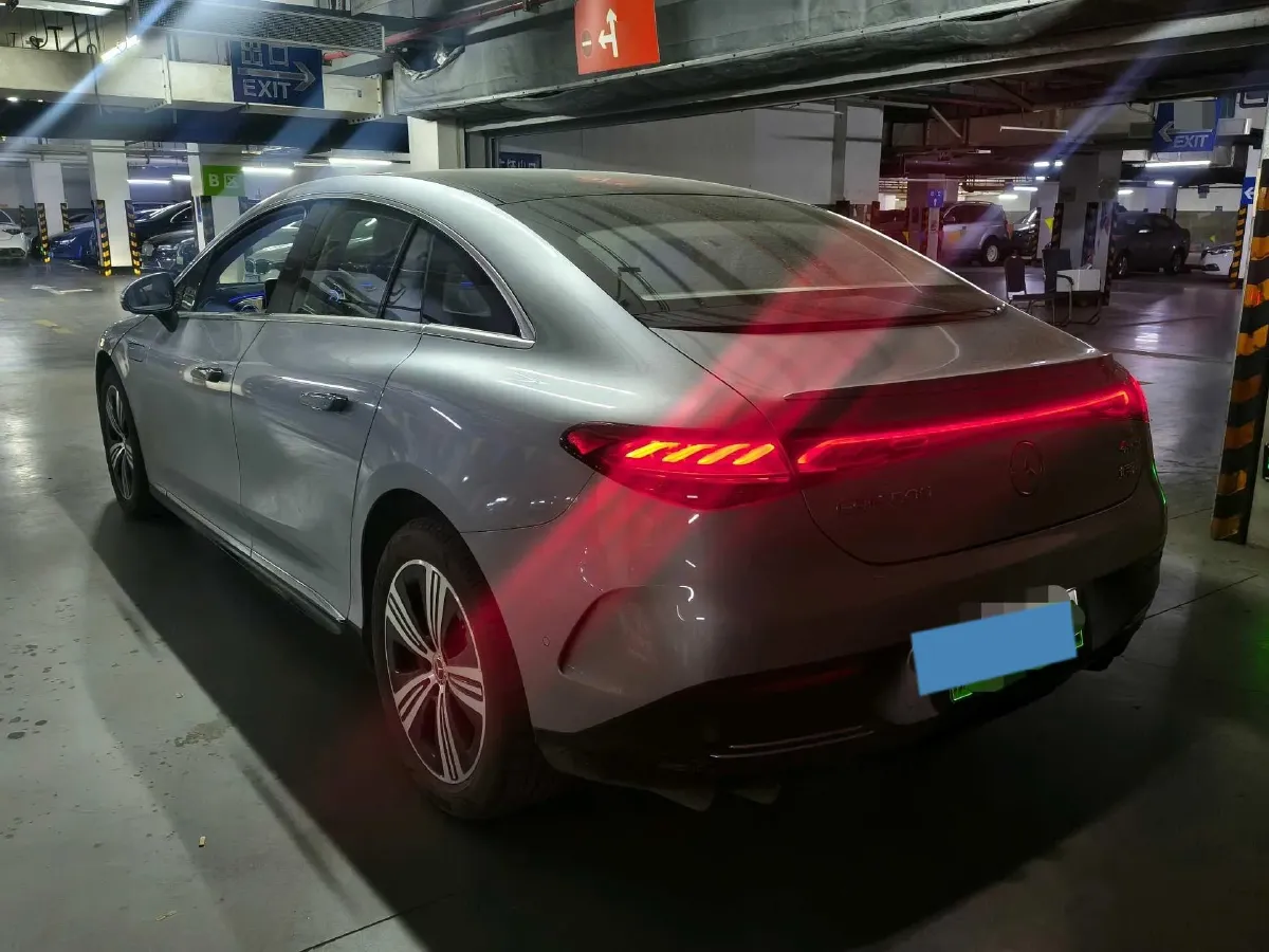 2025 Mercedes-Benz EQE Class BEV 96.1KWH,autocango,china used car exporter,china ev exporter,chinese used car exporter,chinese used ev exporter