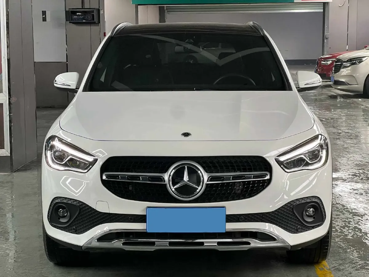 2023 Mercedes-Benz GLA Class 2.0T 190HP L4 8DCT,autocango,china used car exporter,china ev exporter,chinese used car exporter,chinese used ev exporter