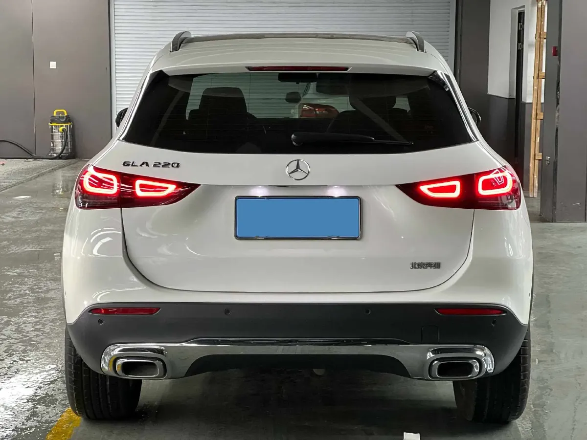 2023 Mercedes-Benz GLA Class 2.0T 190HP L4 8DCT,autocango,china used car exporter,china ev exporter,chinese used car exporter,chinese used ev exporter