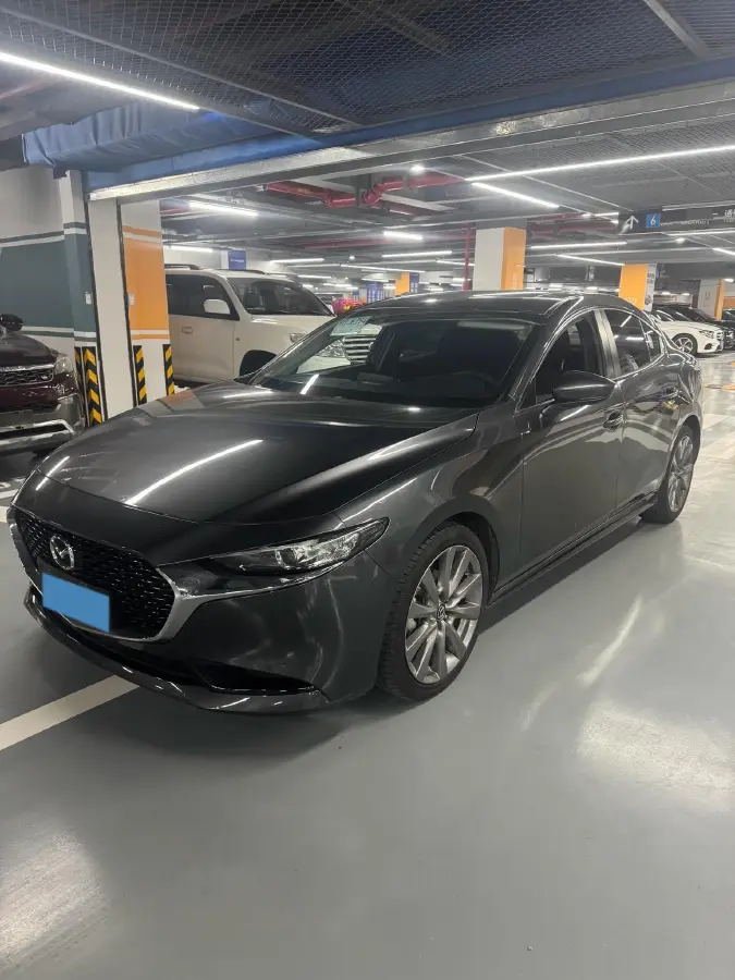 2021 Mazda 3 Axela 2.0L 158HP L4 6AT