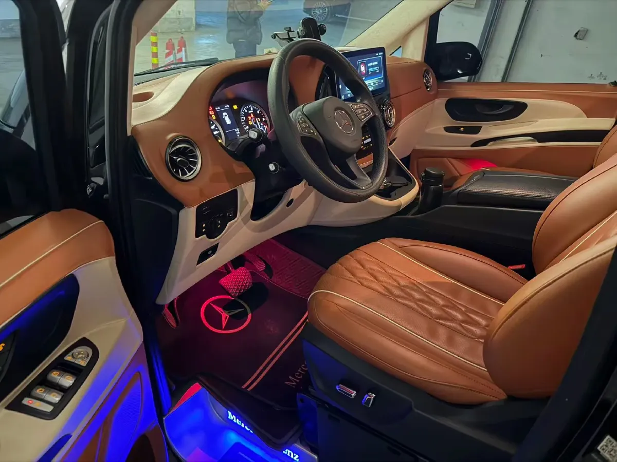 2021 Mercedes-Benz Vito 2.0T 211HP L4 9AT,autocango,china used car exporter,china ev exporter,chinese used car exporter,chinese used ev exporter