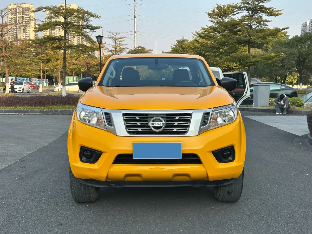 2019 Nissan Navara 2.5L 193HP L4 6MT,autocango,china used car exporter,china ev exporter,chinese used car exporter,chinese used ev exporter