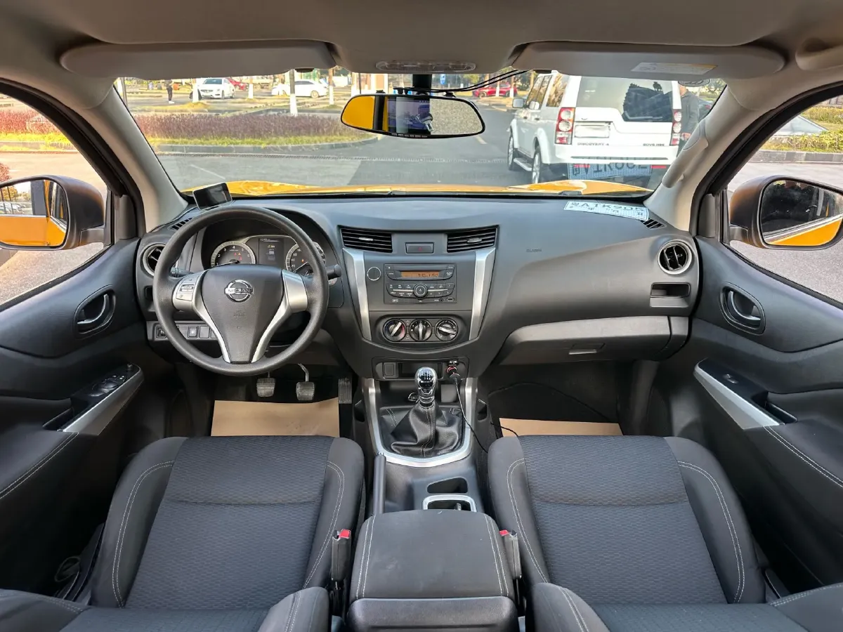 2019 Nissan Navara 2.5L 193HP L4 6MT,autocango,china used car exporter,china ev exporter,chinese used car exporter,chinese used ev exporter