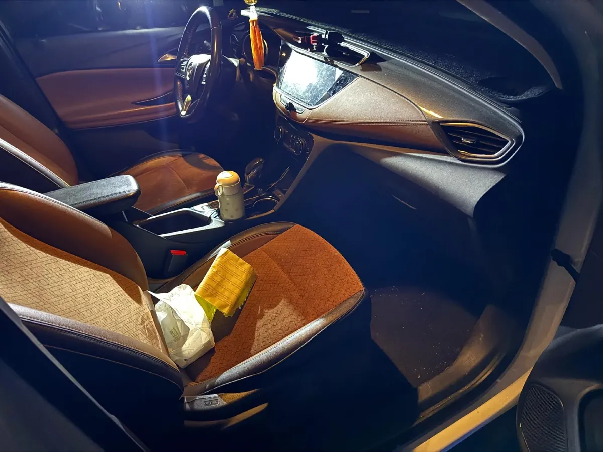 2020 Buick Encore GX 1.3T 165HP L3 CVT,autocango,china used car exporter,china ev exporter,chinese used car exporter,chinese used ev exporter