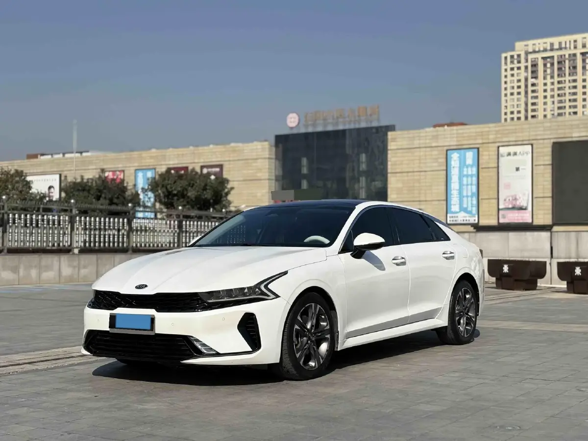 2020 Kia K5 1.5T 170HP L4 7DCT