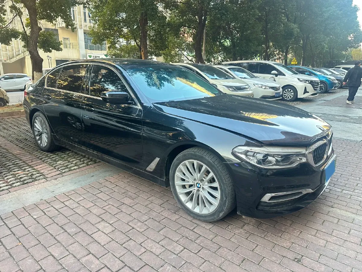 2020 BMW 5 Series 2.0T 184HP L4 8AT PHEV 17.7KWH,autocango,china used car exporter,china ev exporter,chinese used car exporter,chinese used ev exporter