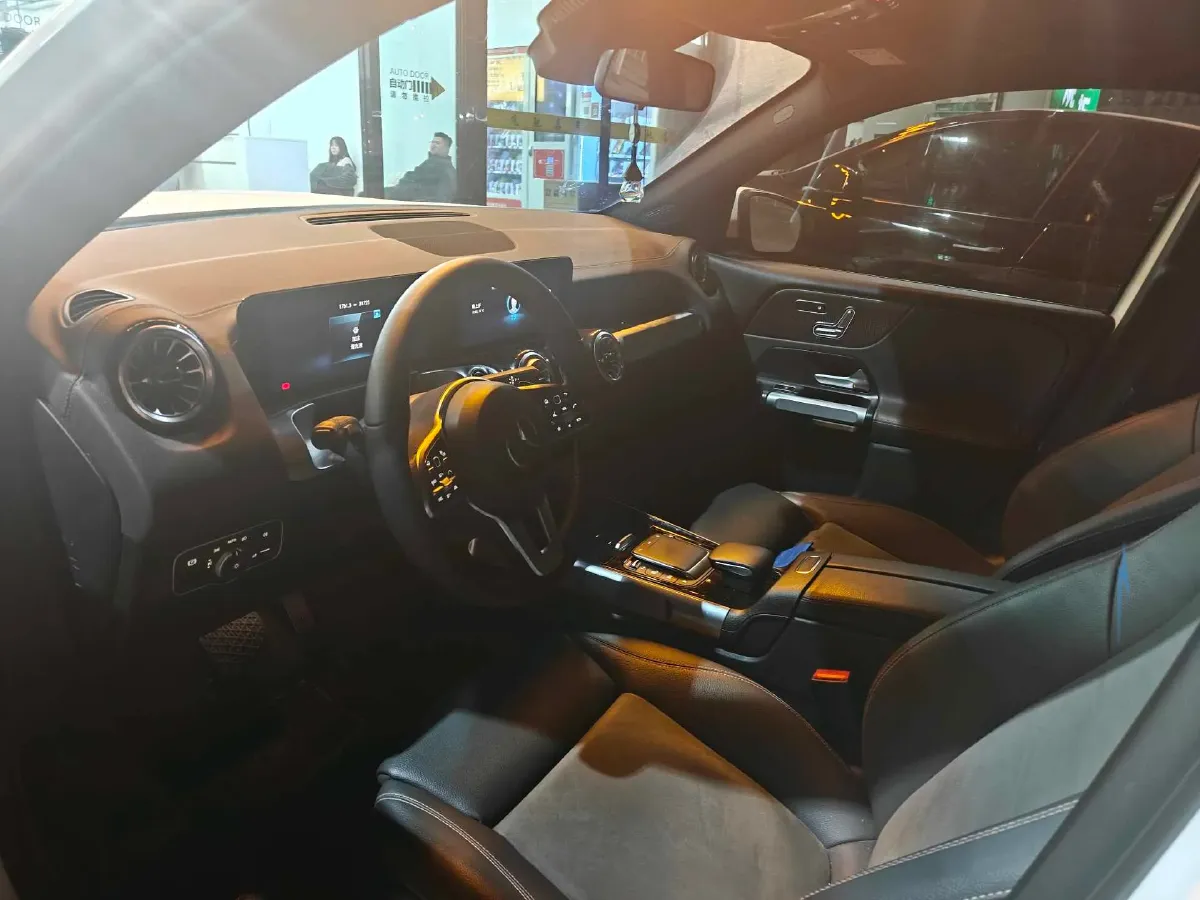 2022 Mercedes-Benz EQB Class BEV 73.5KWH,autocango,china used car exporter,china ev exporter,chinese used car exporter,chinese used ev exporter