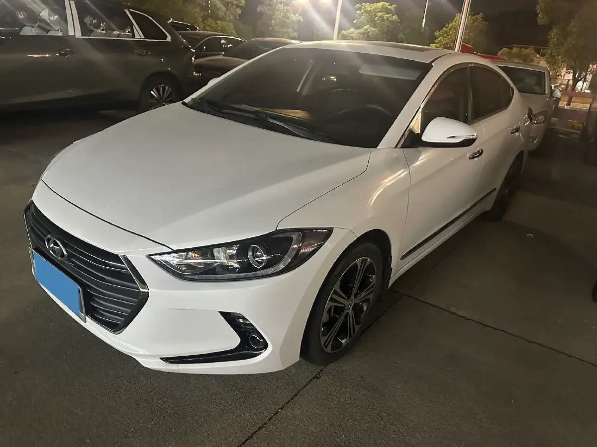 2018 Hyundai Elantra 1.4T 130HP L4 7DCT