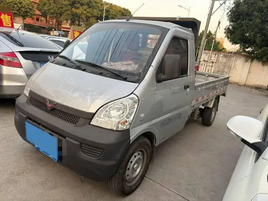 2021 WuLing RongGuang Mini Truck 1.5L 99HP L4 5MT