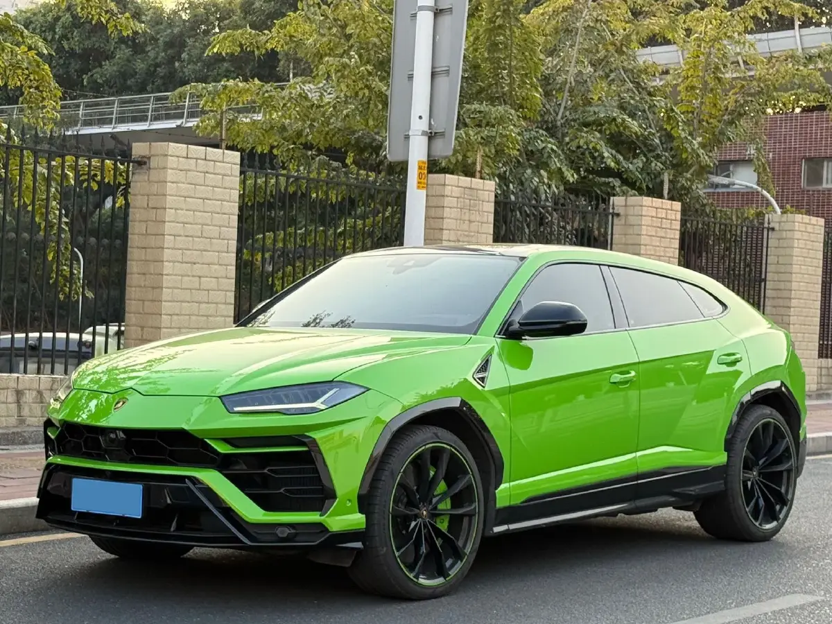 2021 Lamborghini Urus 4.0T 641HP V8 8AT