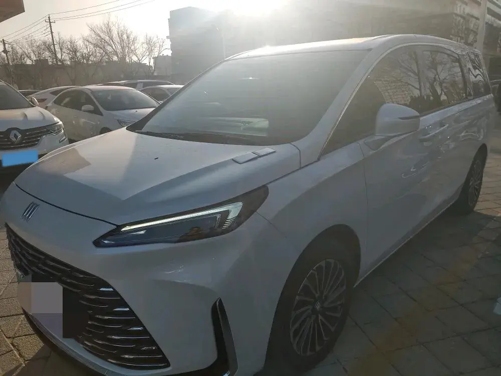 2025 Buick GL8 1.5T 180HP L4 2DHT PHEV