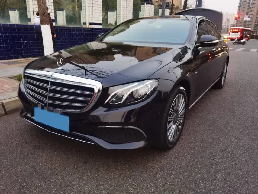 2020 Mercedes-Benz E Class 2.0T 258HP L4 9AT,autocango,china used car exporter,china ev exporter,chinese used car exporter,chinese used ev exporter