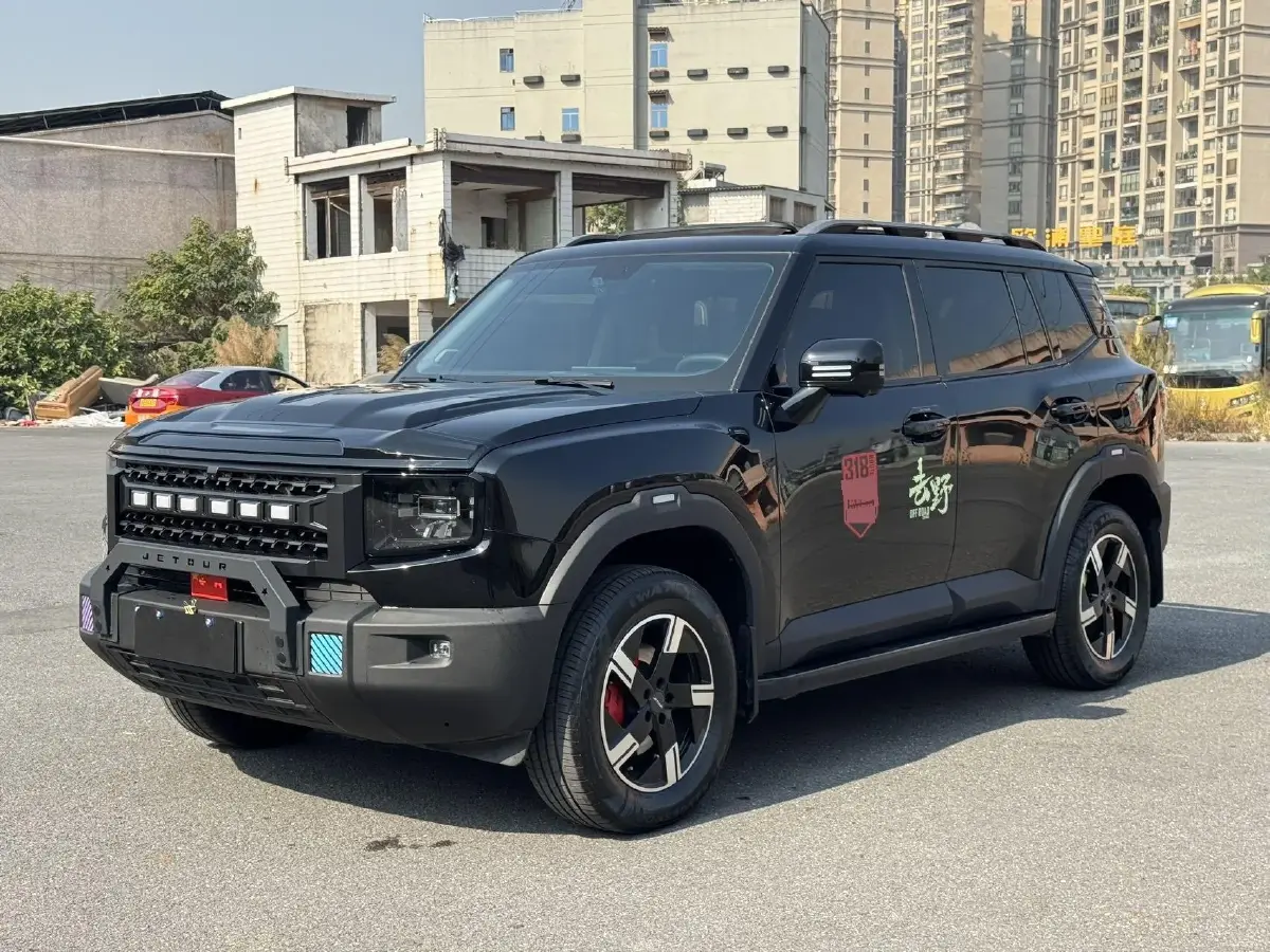 2025 Jetour DASHING 1.5T 184HP L4 7DCT