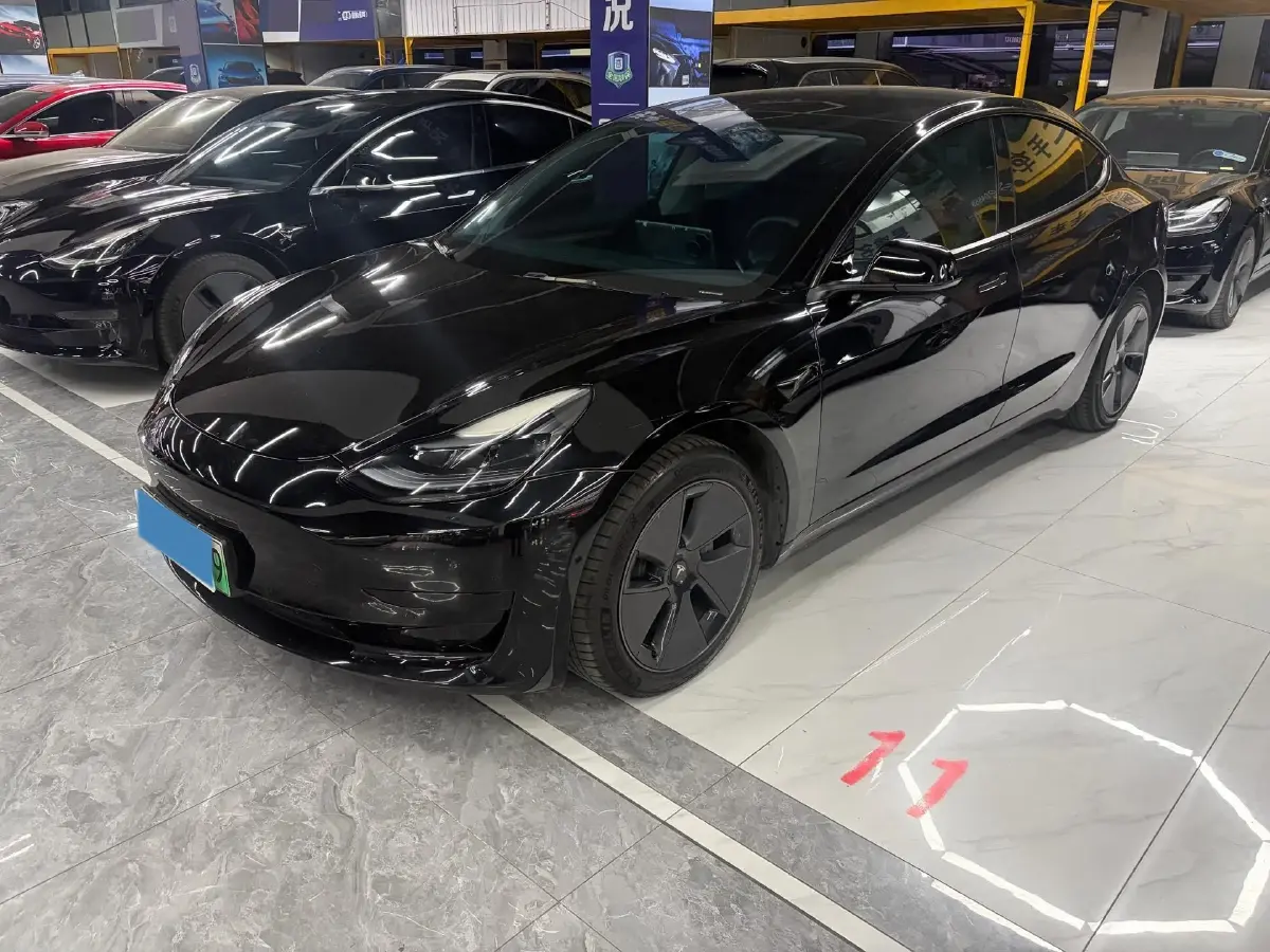 2022 Tesla Model 3 BEV 60KWH