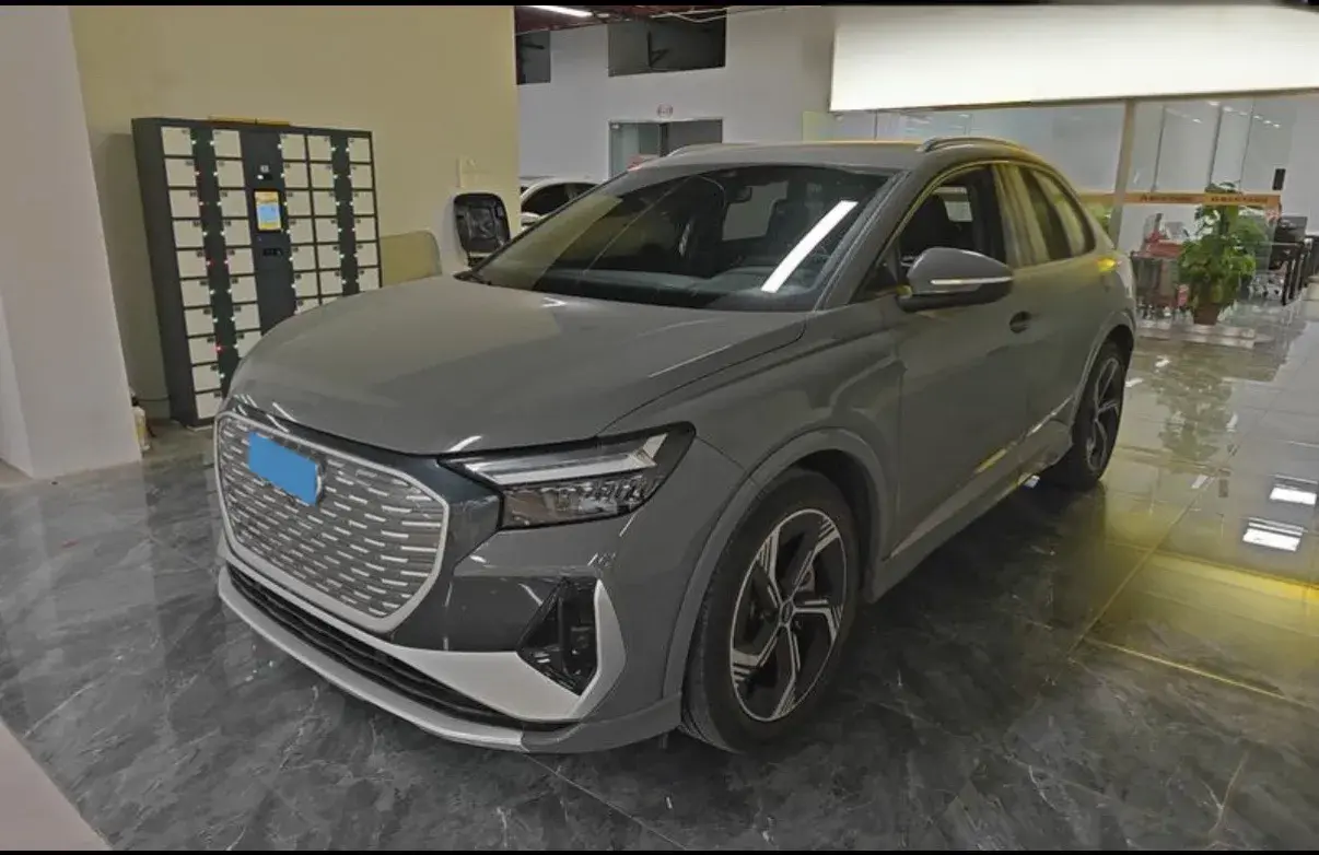 2022 Audi Q4 e-tron BEV 84.8KWH
