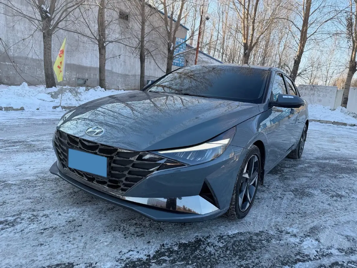 2022 Hyundai Elantra 1.5L 115HP L4 CVT