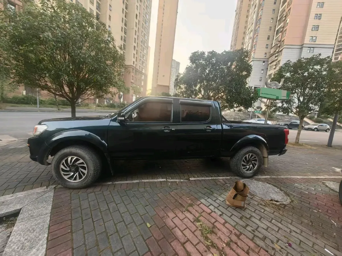 2018 Dongfeng RuiQi 2.5T 140HP L4 6MT,autocango,china used car exporter,china ev exporter,chinese used car exporter,chinese used ev exporter