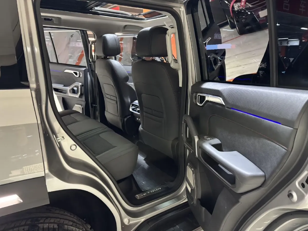 2024 Jetour ShanHai TravellerC-DM 1.5T 156HP L4 3DHT PHEV 26.7KWH,autocango,china used car exporter,china ev exporter,chinese used car exporter,chinese used ev exporter