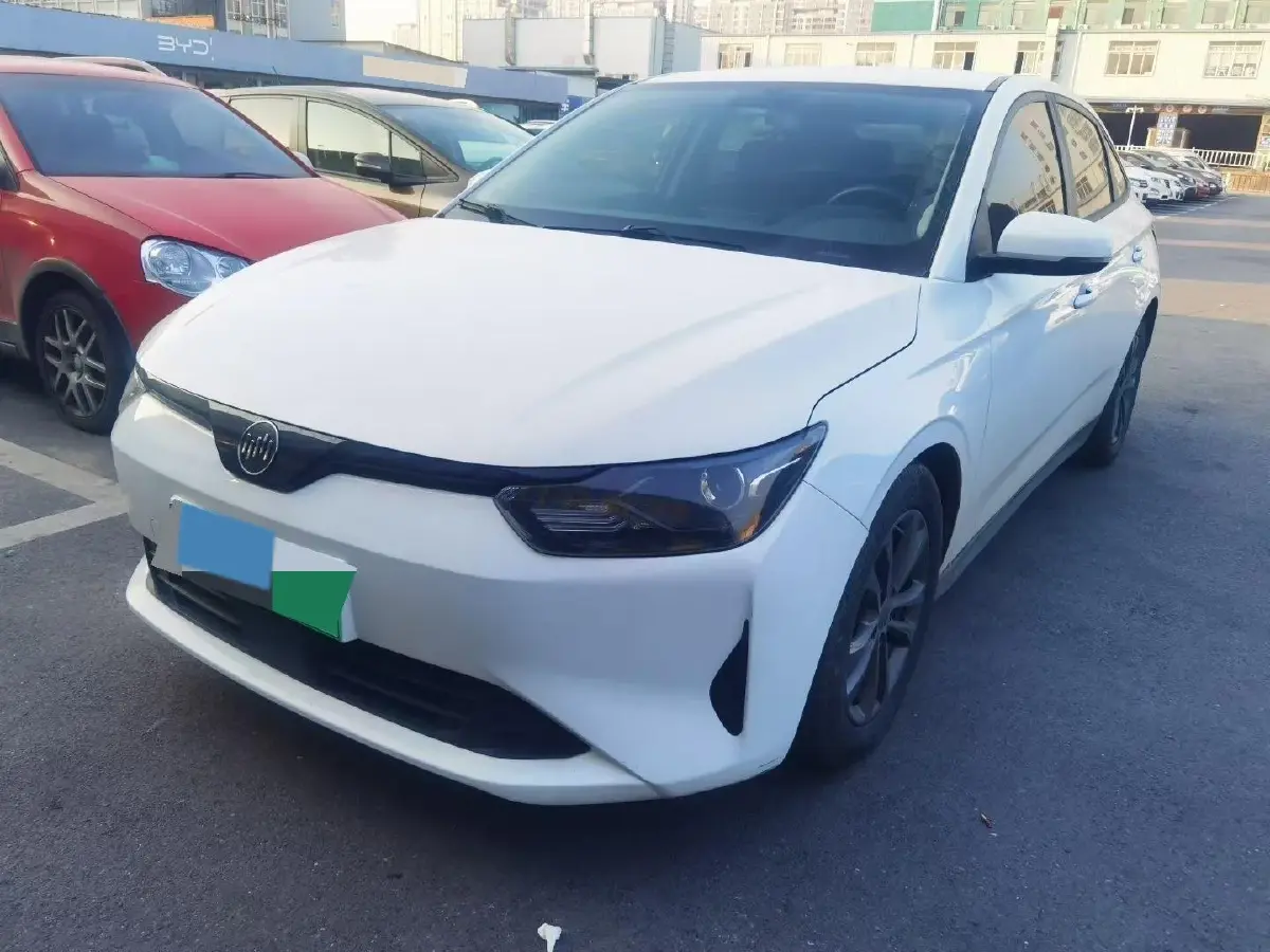 2021 Weltmeister E.5 BEV 49.92KWH