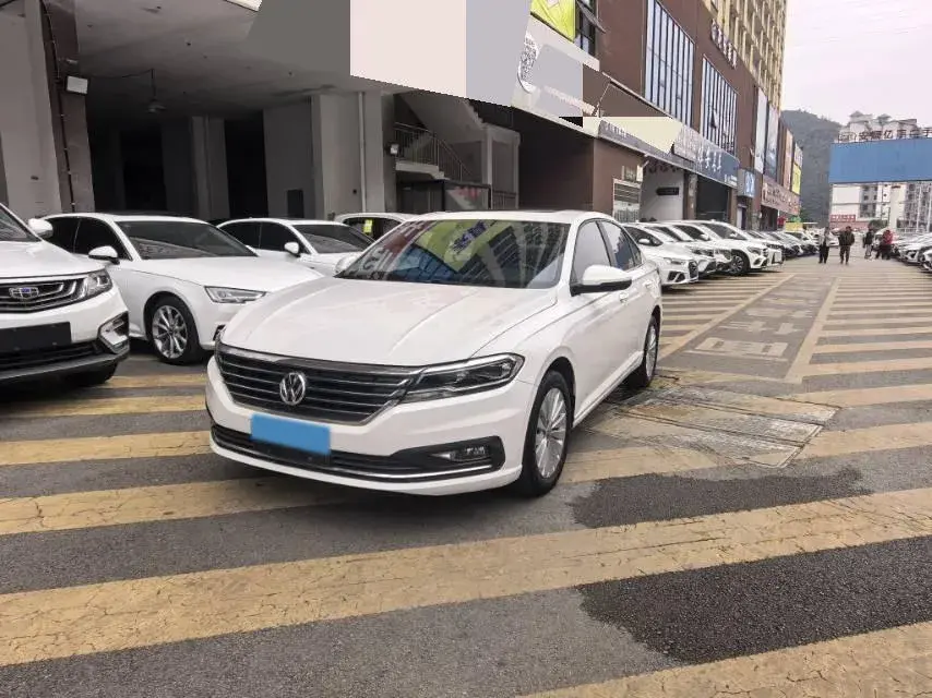 2019 Volkswagen Sagitar 1.2T 116HP L4 7DCT