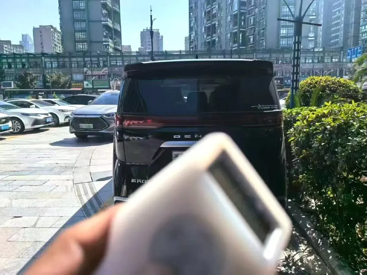 2022 Mercedes-Benz GLC Class 2.0T 197HP L4 9AT,autocango,china used car exporter,china ev exporter,chinese used car exporter,chinese used ev exporter