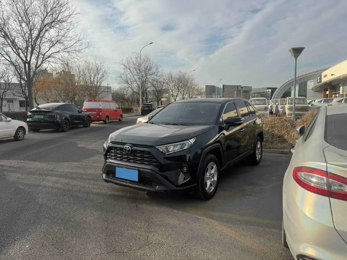 2023 Toyota RAV4 2.0L 171HP L4 CVT