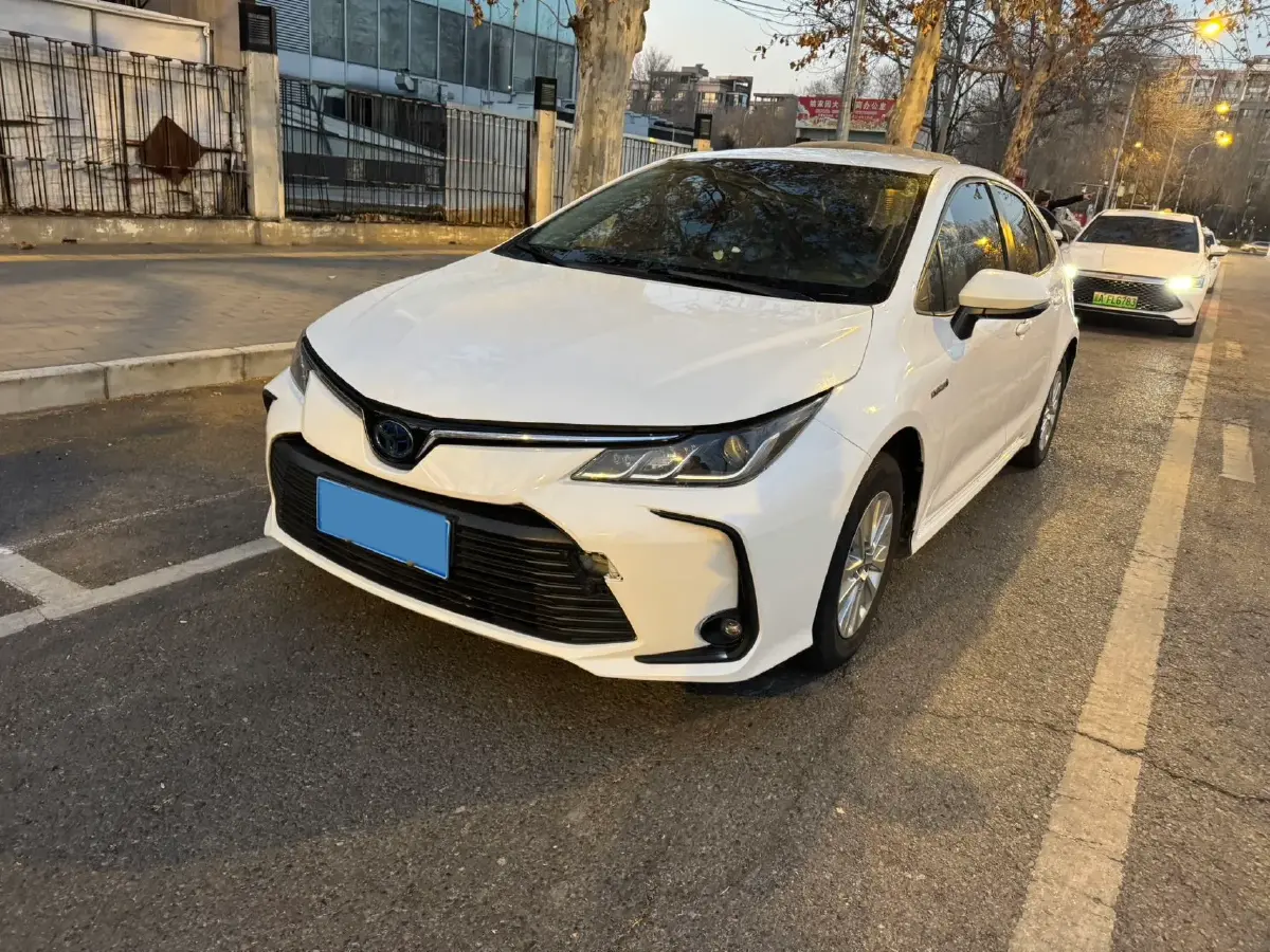 2019 Toyota Corolla 1.8L 98HP L4 E-CVT Hybrid