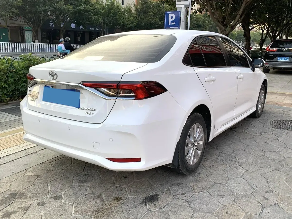 2022 Toyota Corolla 1.2T 116HP L4 CVT,autocango,china used car exporter,china ev exporter,chinese used car exporter,chinese used ev exporter